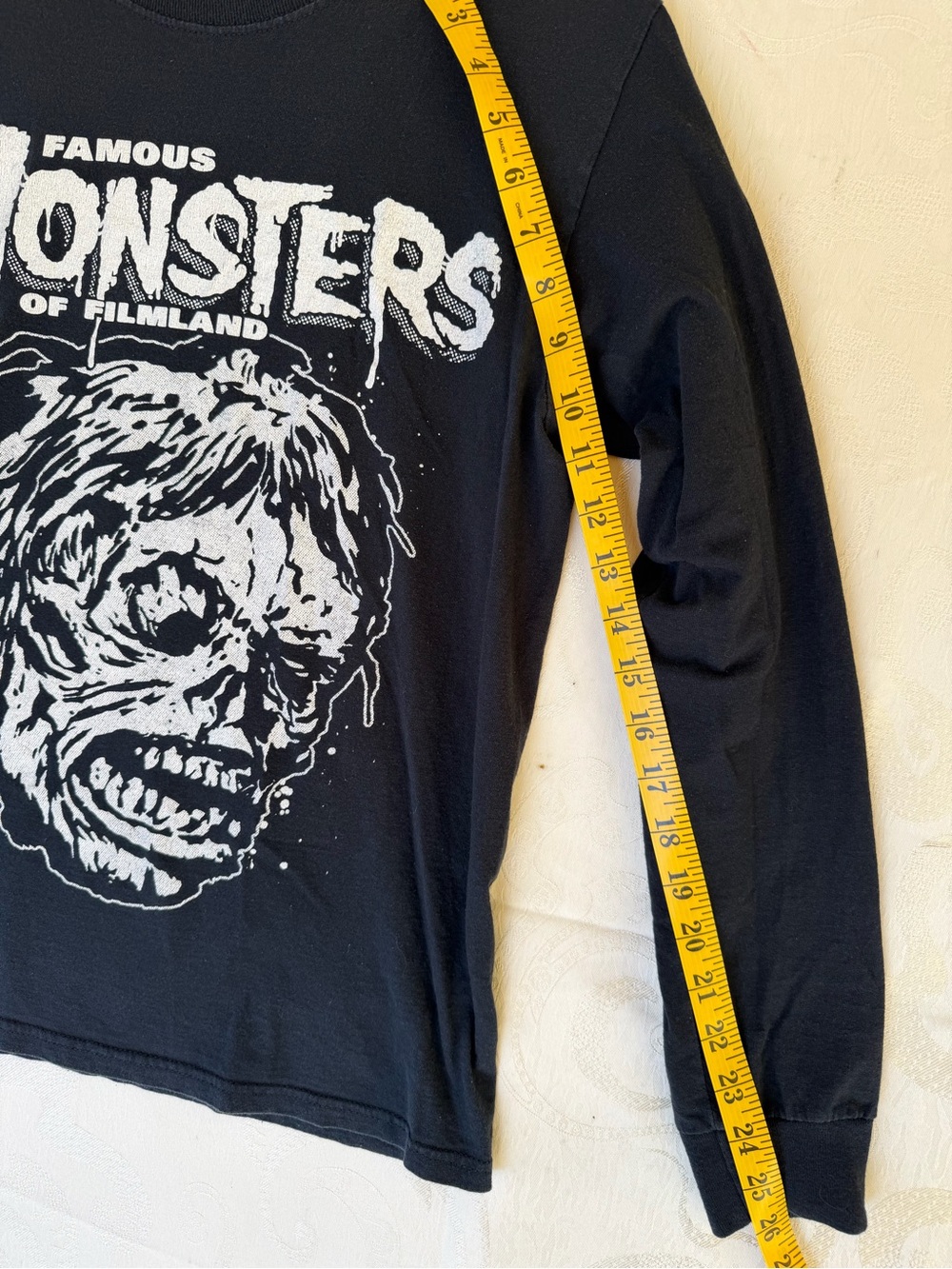 Fruit of the Loom Black Long Sleeve Famous Monsters Graphic Tee - Picture 5 of 7